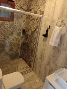 Et badeværelse på Daffne Otel