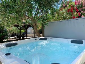 Gallery image of Fantasy Classic Maisonette II in Novalja +24 photos