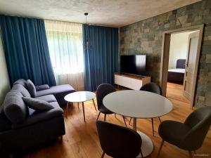 Posedenie v ubytovaní Mýto Apartments BERGMAX, Ski Jasná Chopok 10min transit - Resort Mýto Apartments, parking free