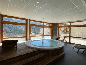 Zdjęcie z galerii obiektu VAUJANYLOCATIONS - La Cabane de Maurice w mieście Vaujany