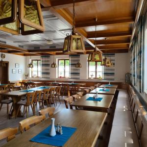 Restaurace v ubytování Gasthaus Schöllmann