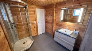 a bathroom with a shower and a sink at Vrådal Panorama in Vradal +30 photos
