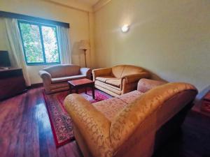 Posezení v ubytování La Mada Hotel