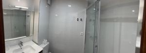 Kúpeľňa v ubytovaní URB. PEDRAS NEGRAS