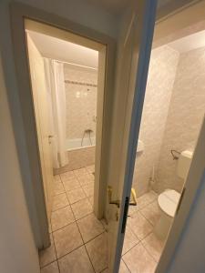 A bathroom at Solaris Hotel