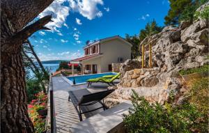 Zdjęcie z galerii obiektu Stunning Home In Novigrad With Kitchen w mieście Novigrad