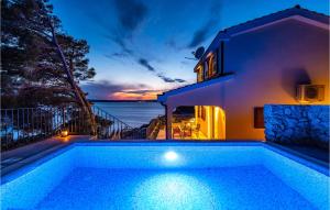 Zdjęcie z galerii obiektu Stunning Home In Novigrad With Kitchen w mieście Novigrad