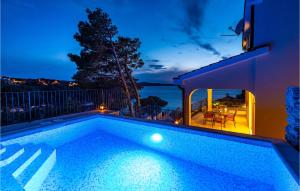 Zdjęcie z galerii obiektu Stunning Home In Novigrad With Kitchen w mieście Novigrad