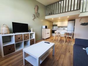 Kuchyň nebo kuchyňský kout v ubytování LENIE appartement reposant