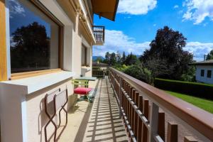 Balkón alebo terasa v ubytovaní Le Vintage grand appartement 4 étoiles avec jardin proche du lac
