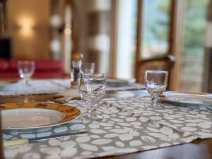 Fotografia z galérie ubytovania Le Vintage grand appartement 4 étoiles avec jardin proche du lac v destinácii Annecy
