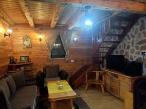 Prostor za sedenje u objektu Vila Darija