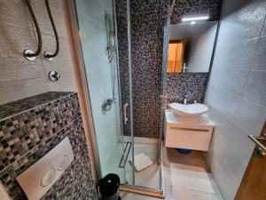 Ένα μπάνιο στο Apartman Luna Jahorina