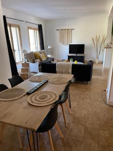 Coin salon dans l'établissement Patchouli Le Havre appartement 100m2, plage à 500m !!