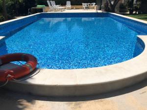 Swimming pool sa o malapit sa Villa Yucca