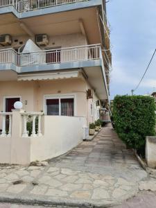 Gallery image of Seaside Apartments in Xilokastro in Xylokastro