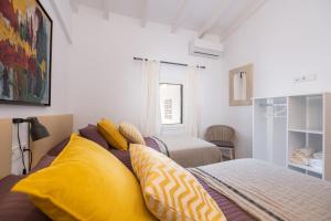 Posteľ alebo postele v izbe v ubytovaní Villa Joana La font By SunVillas Mallorca