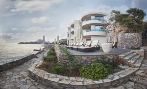 Kraštovaizdis prie apartamentų viešbučio