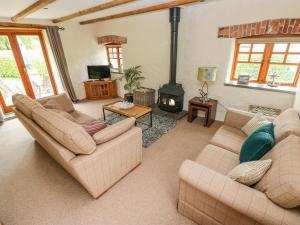 Gallery image of Swallows Cottage in Saint Twynnells