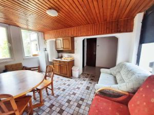 Kuchyňa alebo kuchynka v ubytovaní Central Room