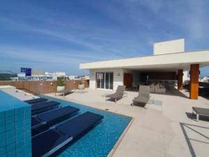 Πισίνα στο ή κοντά στο Hotel Cabo Frio