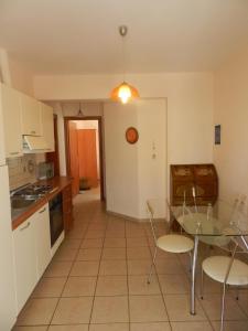 Kuchyňa alebo kuchynka v ubytovaní Orizzonte Apartments Lefkada