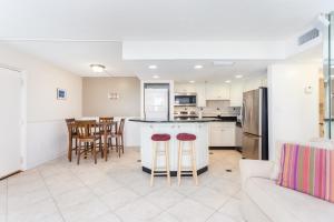 Köök või kööginurk majutusasutuses Beachcomber 301 +70 fotot