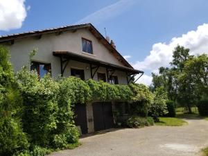 Zdjęcie z galerii obiektu Maison de campagne, wifi gratuit fibre, en option spa jacuzzi w mieście Merle +3 zdjęcia