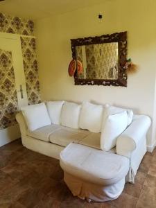 Zdjęcie z galerii obiektu Maison de campagne, wifi gratuit fibre, en option spa jacuzzi w mieście Merle