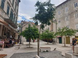 Budova, v ktorej sa apartmán nachádza