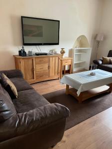 Gallery image of 4 bed bungalow near Airport in Edinburgh