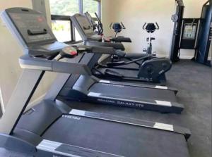 Gimnàs o zona de fitness de Scenic Ocean View Home
