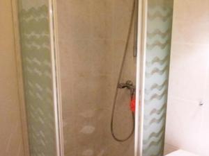 Koupelna v ubytování Appartement 3 pièces près des pistes avec balcon - Saint-Jean-d'Aulps - FR-1-573-105 + 18 fotografií