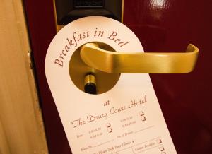 Certifikát, hodnocení, plakát nebo jiný dokument vystavený v ubytování Drury Court Hotel