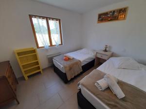 Posteľ alebo postele v izbe v ubytovaní Appartement Archigny, 3 pièces, 4 personnes - FR-1-541-89