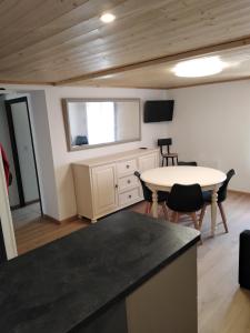 TV a/nebo společenská místnost v ubytování Superbe appartement neuf T3 6pers 45m2