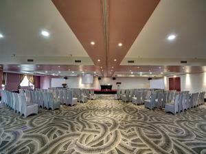Бизнес пространство и/или конферентна стая в Arenaa Star Hotel
