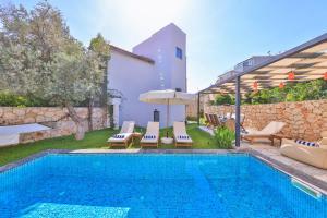 The swimming pool at or close to Villa Roxy 3 BR villa with one of the most unique gardens in Kalkan
