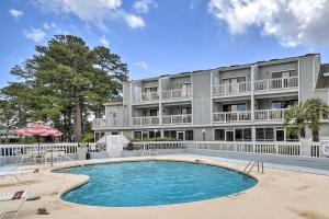 Gallery image of Little River Condo with Pool about 3 Mi to Beach! in Little River