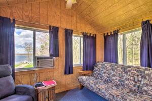 Gallery image of Cabin Community Kayaks, Canoes and Boat Docks in Bemidji