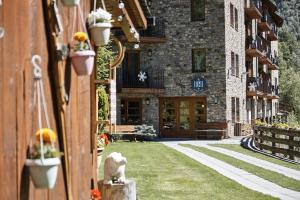 Zahrada ubytování Apartaments La Neu