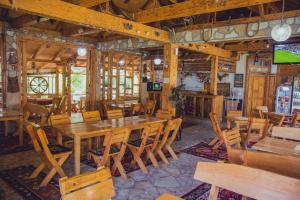 Restaurace v ubytování Rafting Kamp Dvije Vrbe