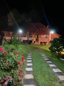 Zahrada ubytování Rafting Kamp Dvije Vrbe