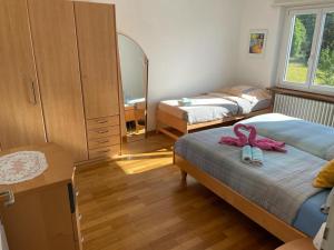 Łóżko lub łóżka w pokoju w obiekcie Top Wohnen