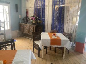 Posedenie v ubytovaní El Chili Boutique Hotel