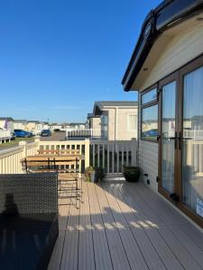 Imagen de la galería de Seascape Camber Sands Holiday Let, en Camber