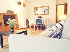 Kuchyň nebo kuchyňský kout v ubytování Águilas Sol & Playa con Garaje privado