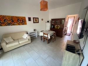 Posedenie v ubytovaní Casa Bouganville Pinus Village