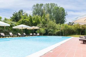 Bazén v ubytování Hotel Cavalieri Del Mare nebo v jeho okolí