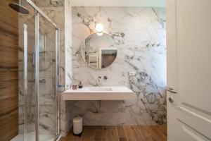 Koupelna v ubytování NUE SUITES